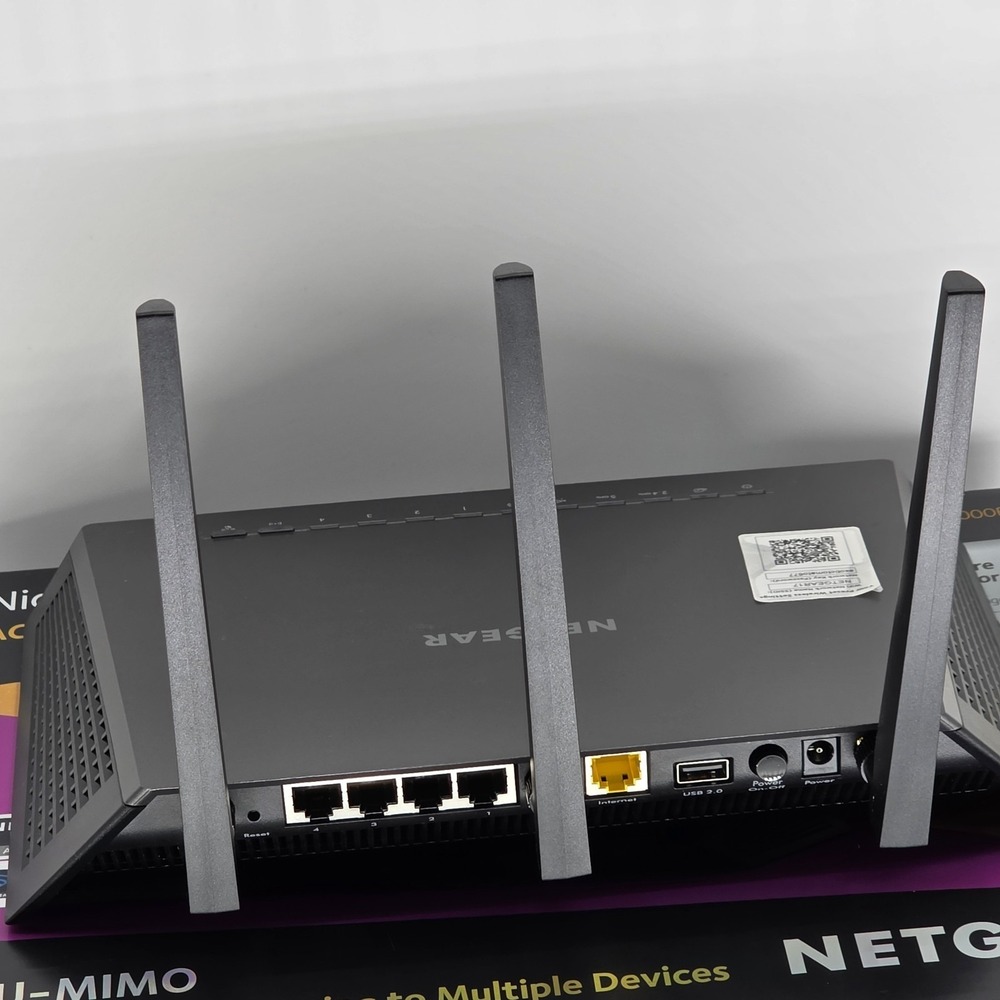 NETGEAR Nighthawk R7000P AC2300 Smart WiFi Router Bundle w/AC Adapter - Free S/H - Picture 4 of 10